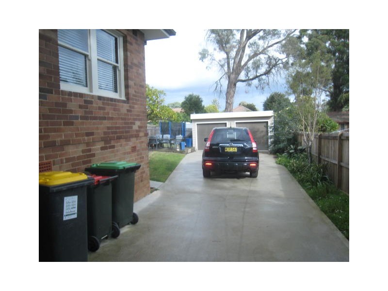 8 Prindle, Oatlands NSW 2117