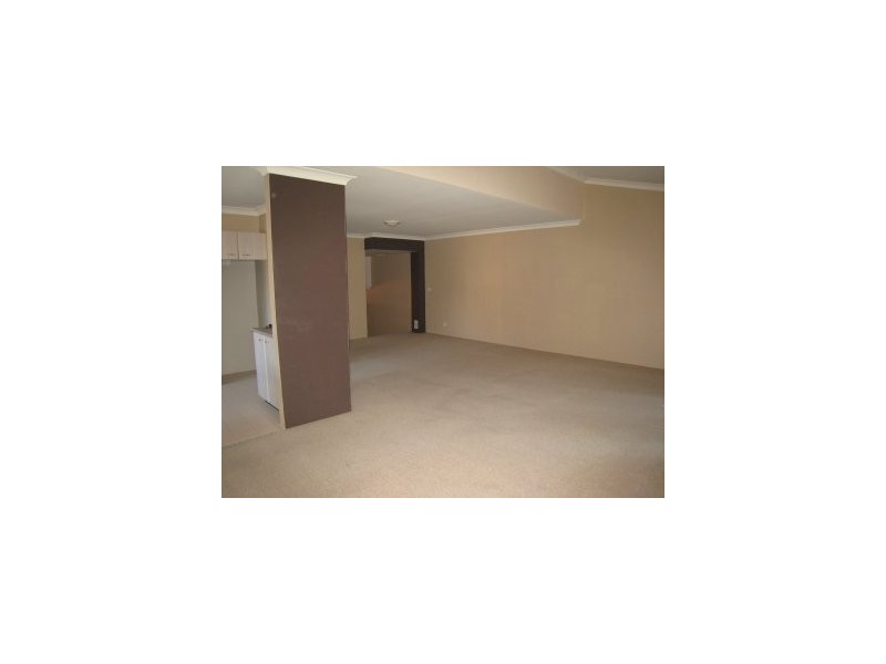 121/40 Strathalbyn Drive, Oatlands NSW 2117