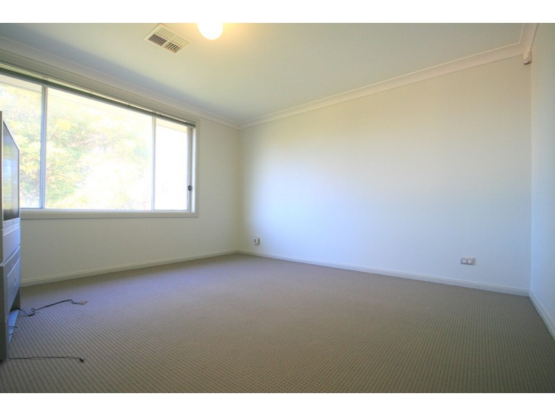 18 Hunterford Crescent, Oatlands NSW 2117