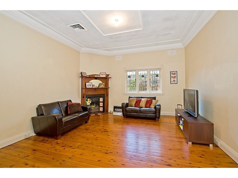 272 Stanmore Road, Petersham NSW 2049