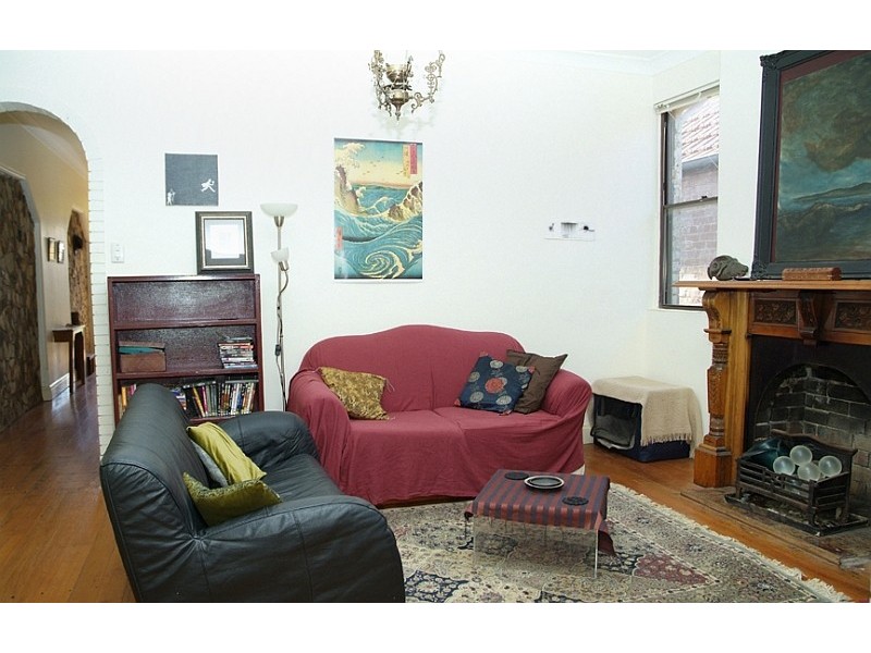 2 Beach Road, Dulwich Hill NSW 2203