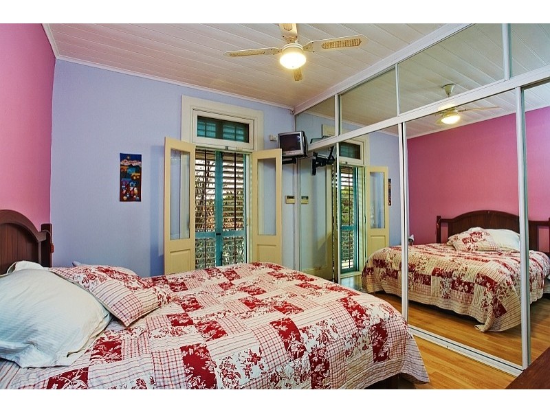 27 Crown Street, St Peters NSW 2044