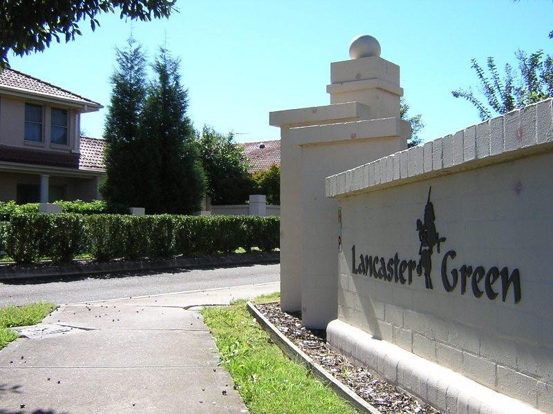 2/37-47 Lancaster Drive, Marsfield NSW 2122