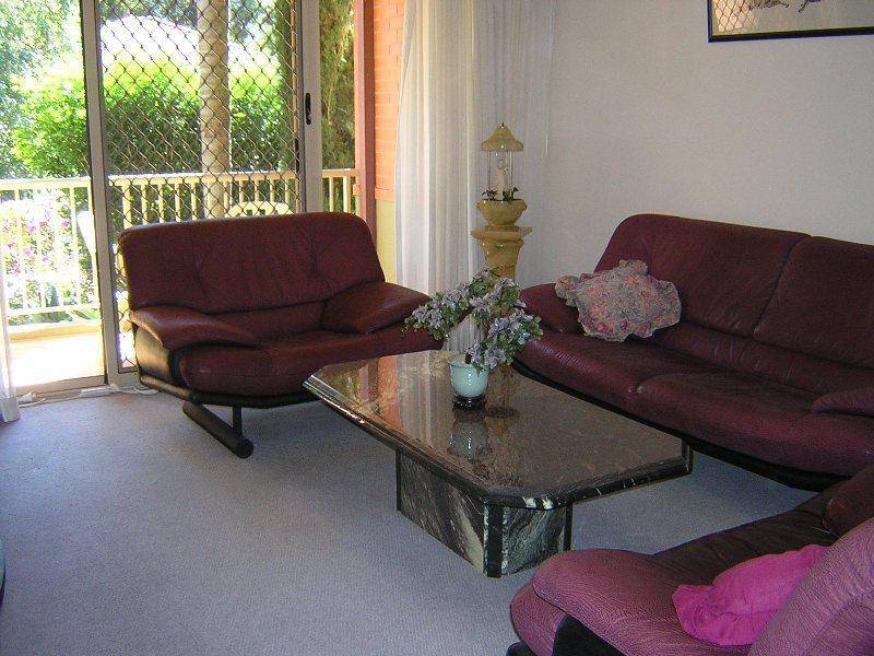 2/37-47 Lancaster Drive, Marsfield NSW 2122