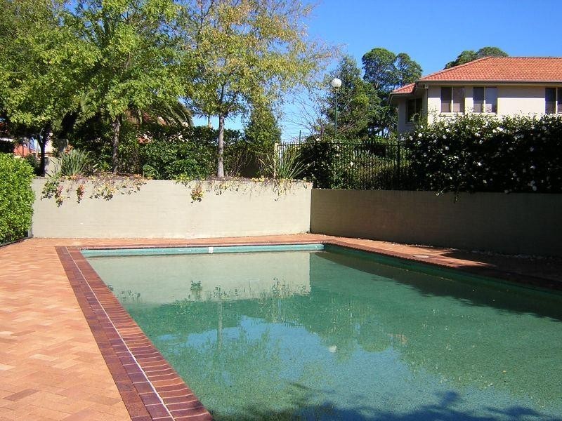 2/37-47 Lancaster Drive, Marsfield NSW 2122