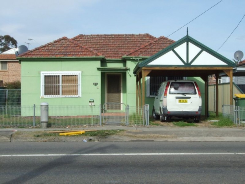 2 Juno Pde, Greenacre NSW 2190