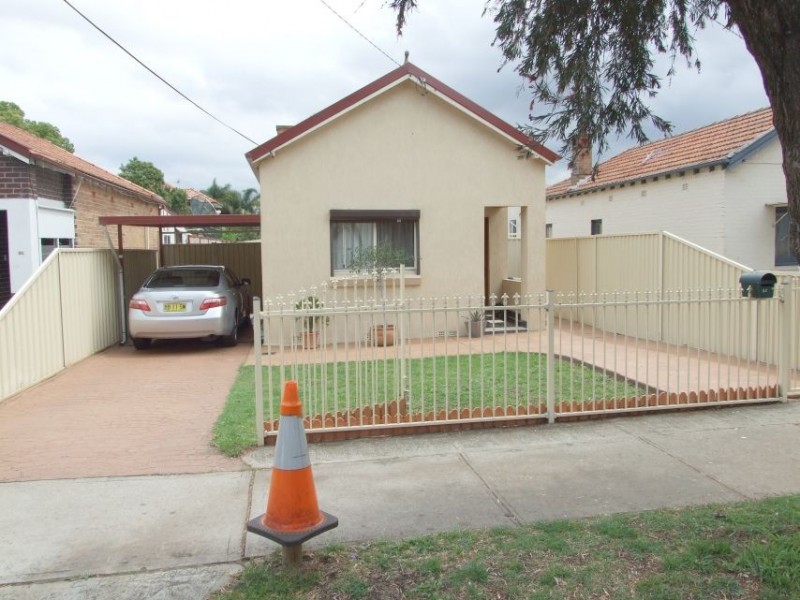 92 Wangee Rd, Lakemba NSW 2195