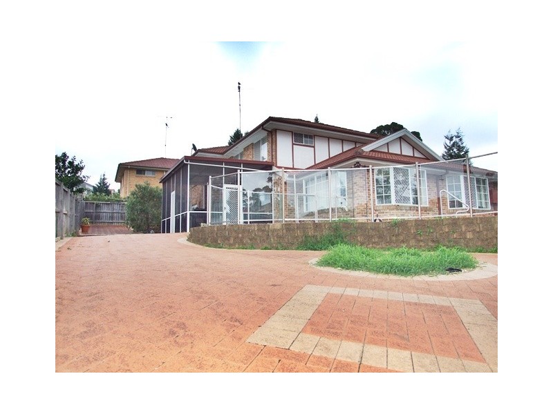 1 Clifton Pl, Cherrybrook NSW 2126