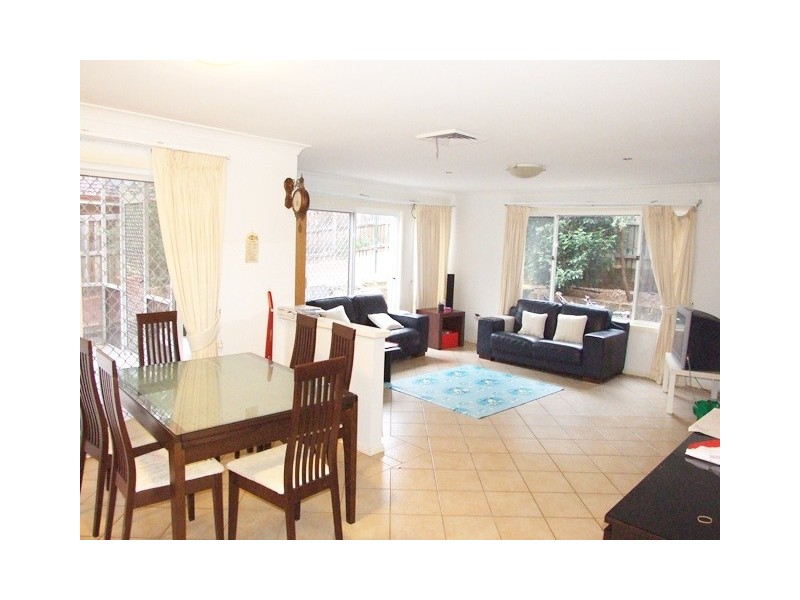 1 Clifton Pl, Cherrybrook NSW 2126