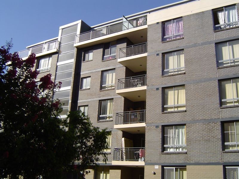 4202/57 Queen St, Auburn NSW 2144