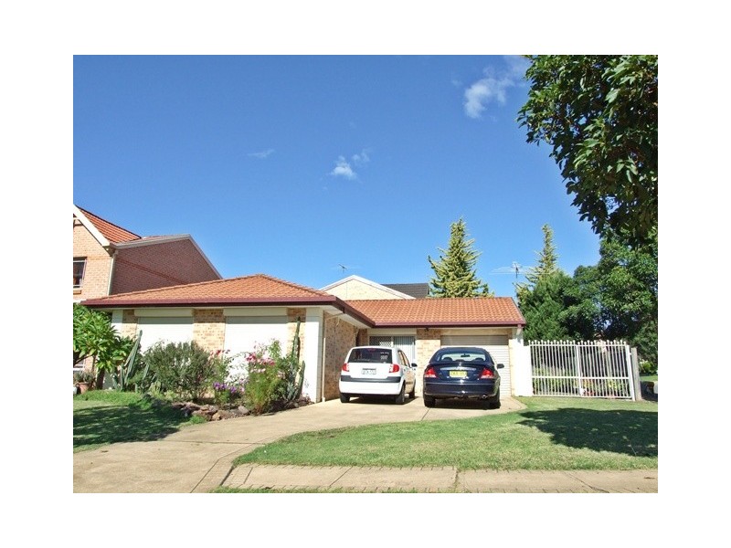 40 Ron Scott Circuit, Greenacre NSW 2190