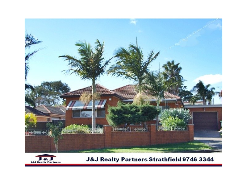 30 Queensbury Rd, Penshurst NSW 2222