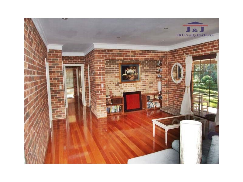 330 Avoca Dr, Green Point NSW 2251