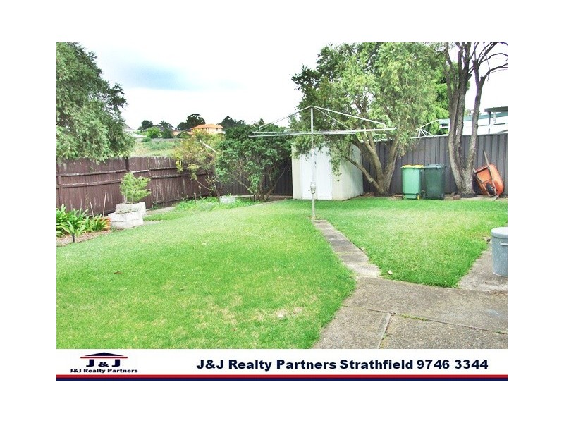 61 Jasmine Cre, Cabramatta NSW 2166