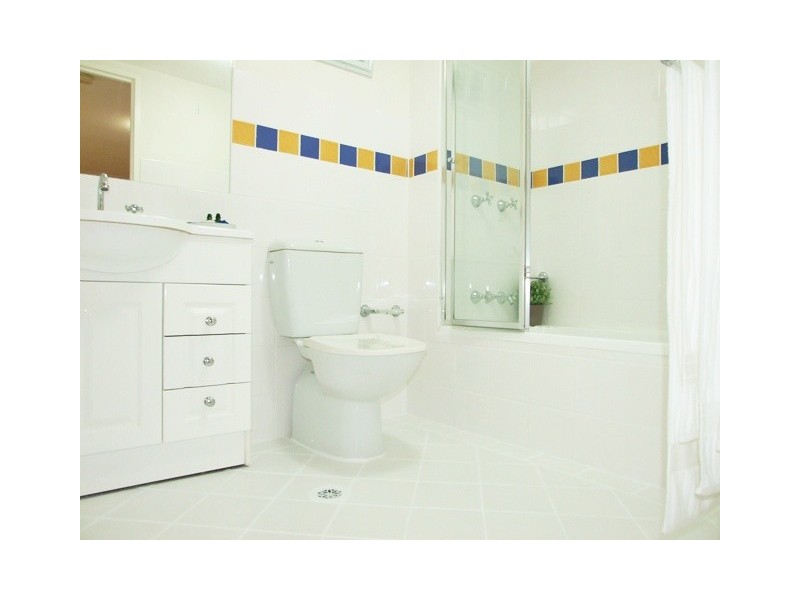 2/8 Hornsey Rd, Homebush West NSW 2140