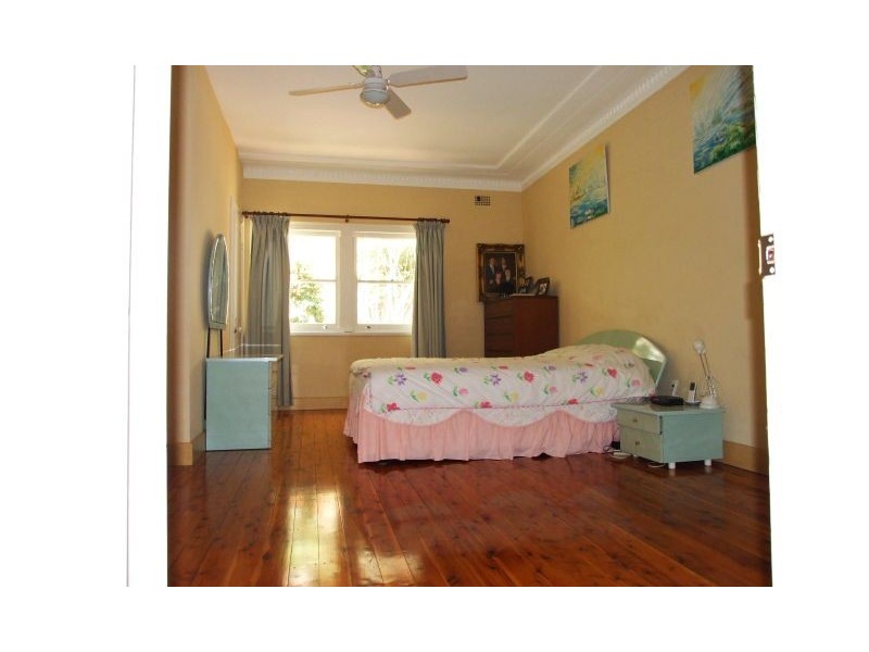 110 Bannockburn Rd, Pymble NSW 2073