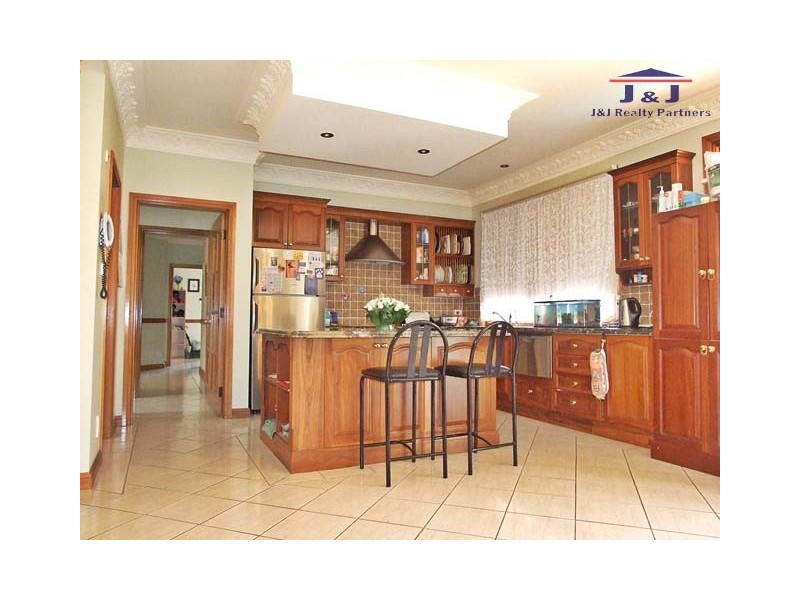 12 Cascade Ave, Glenmore Park NSW 2745