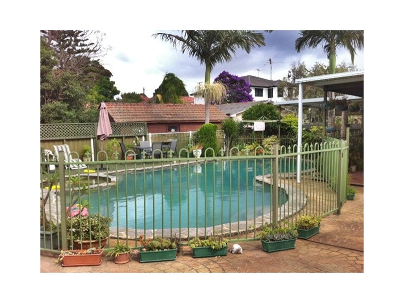 7 Lyle St, Ryde NSW 2112