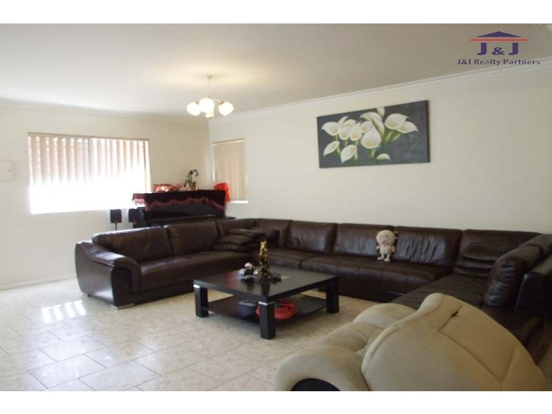 2/106 Duke St, Campsie NSW 2194