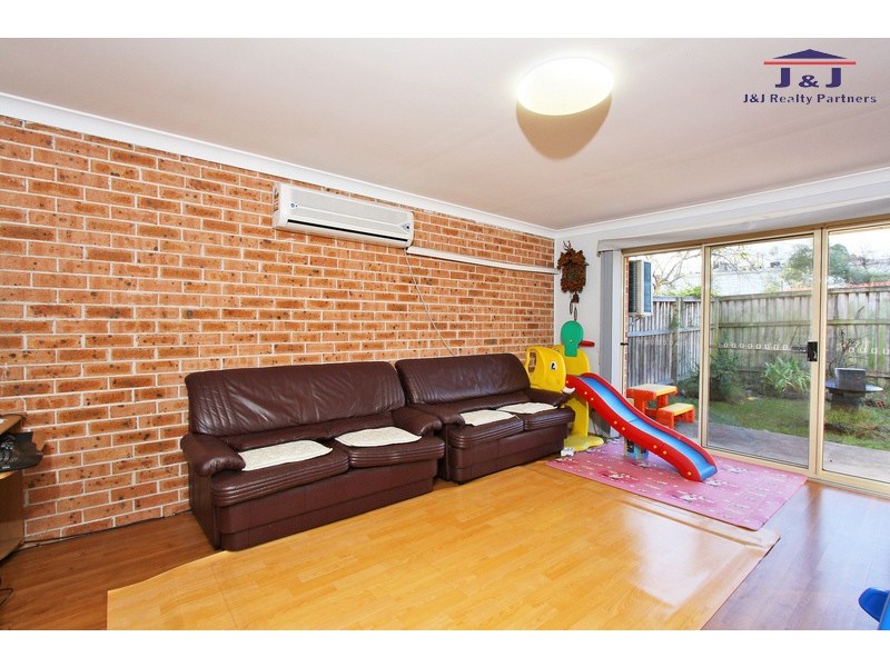 8/82 Wellington St, Chester Hill NSW 2162
