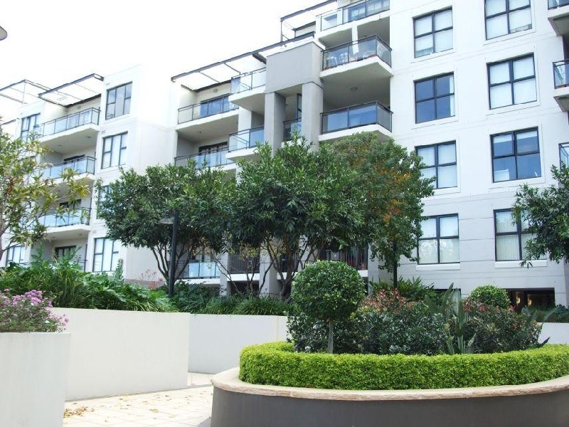 42/141 Bowden St, Meadowbank NSW 2114