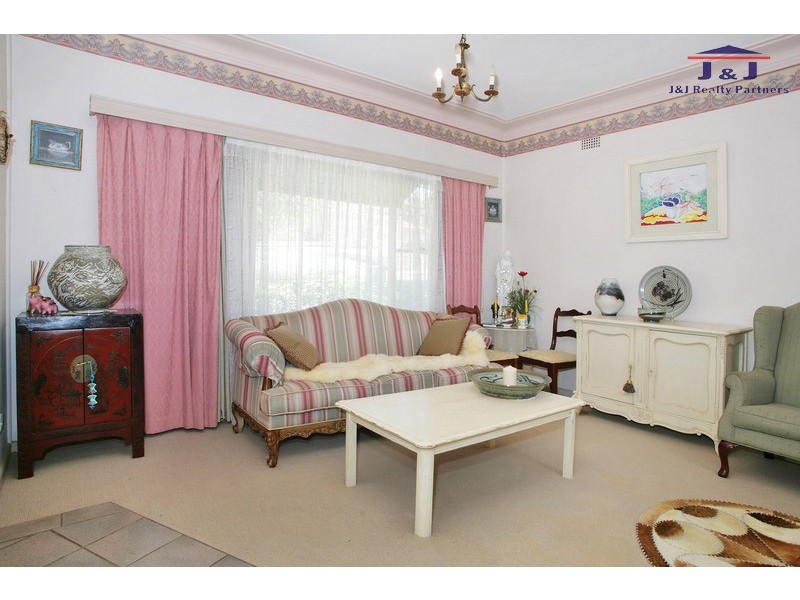 143 North Rd, Eastwood NSW 2122