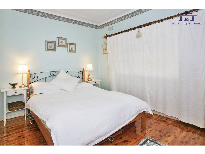 143 North Rd, Eastwood NSW 2122