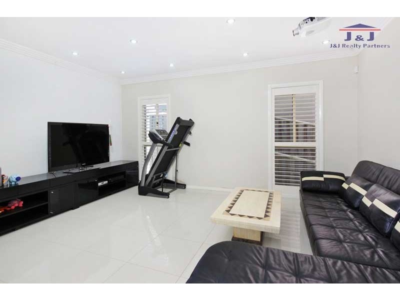 32 Seymour Way, Kellyville NSW 2155