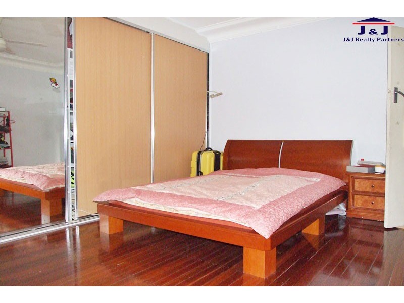 68 Carnarvon St, Silverwater NSW 2128