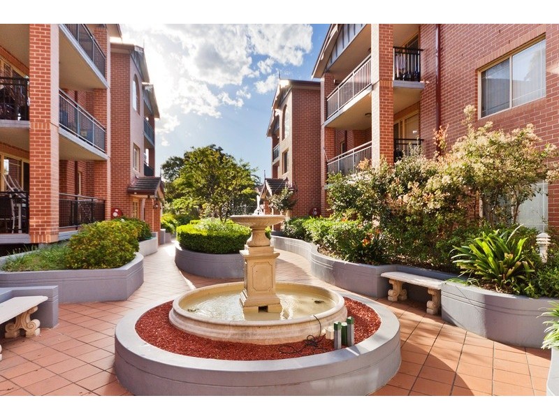 16B/8 Hornsey Rd, Homebush West NSW 2140