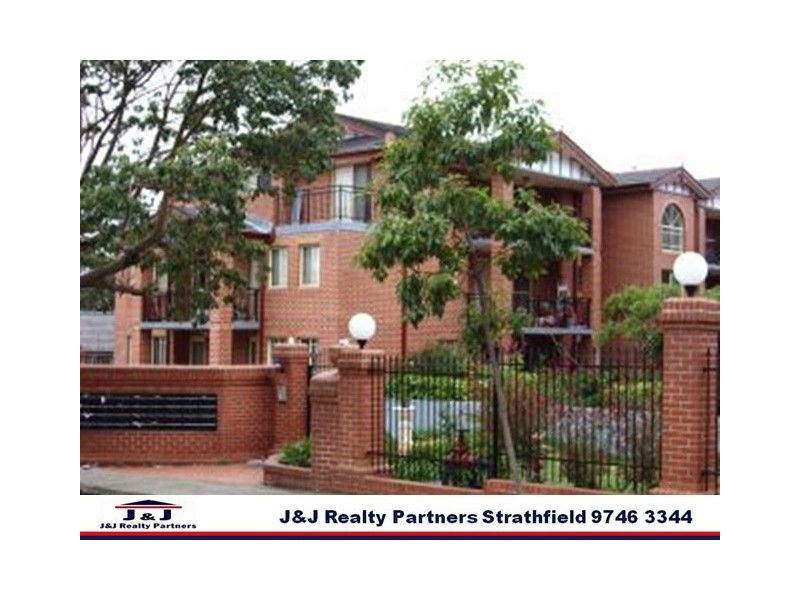 17/8 Hornsey Rd, Homebush West NSW 2140