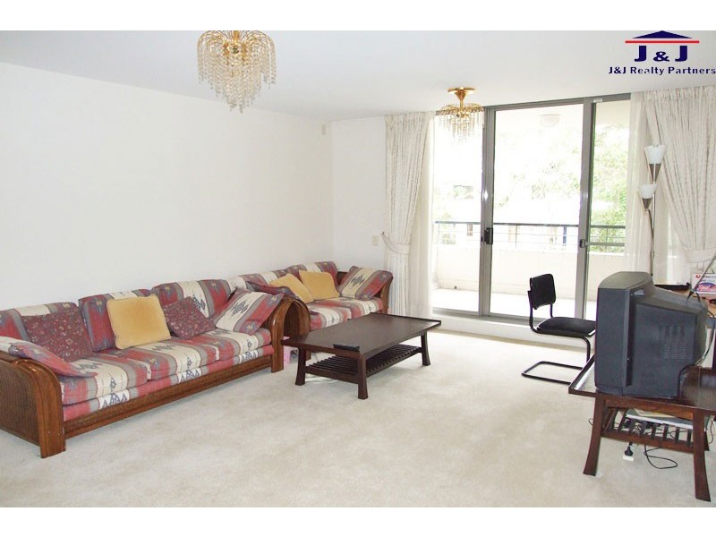8/21 Blaxland Rd, Newington NSW 2127
