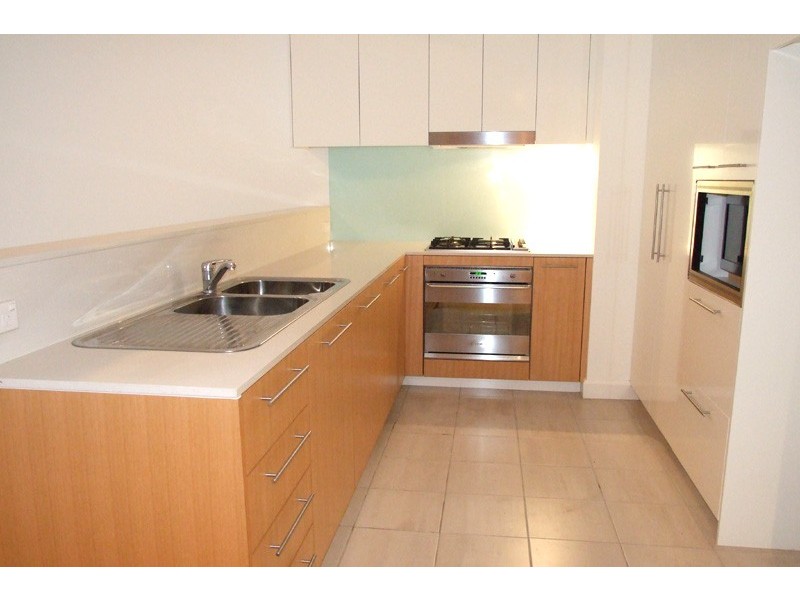 8 Rider Boulevard, Rhodes NSW 2138