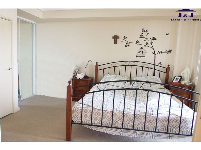 42/27 Bennelong Parkway, Wentworth Point NSW 2127