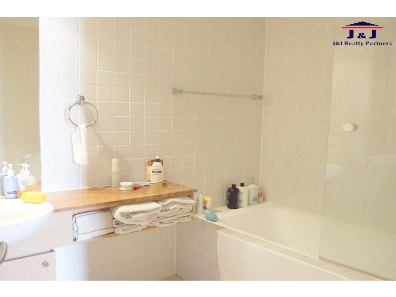 42/27 Bennelong Parkway, Wentworth Point NSW 2127