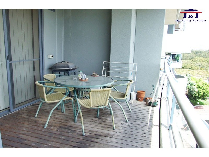 42/27 Bennelong Parkway, Wentworth Point NSW 2127