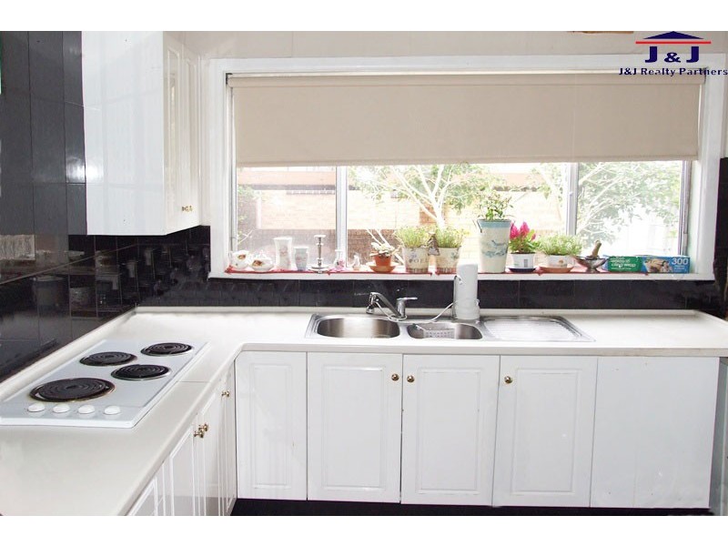 16 Gregory St, Strathfield South NSW 2136