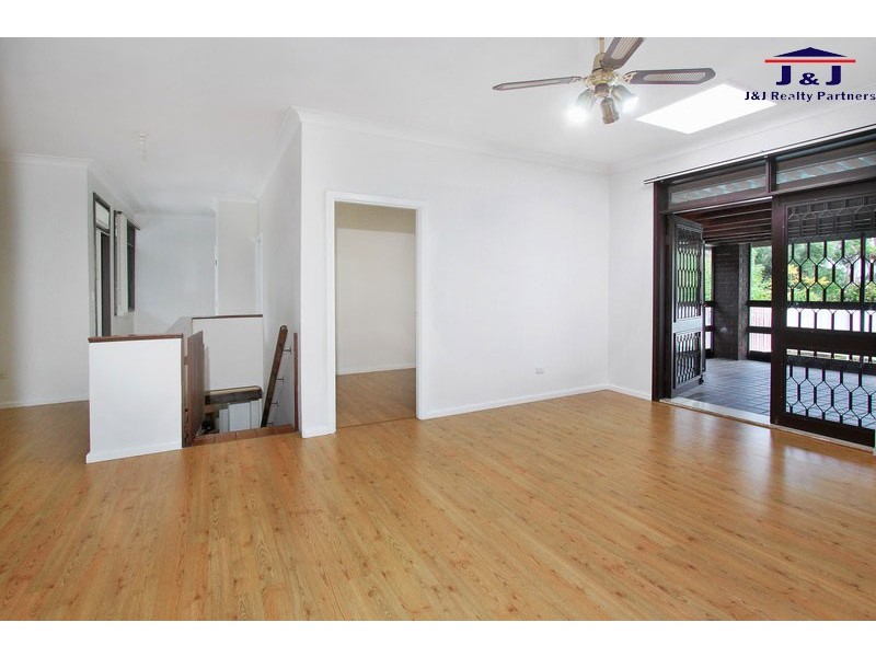 10 Greens Ave, Oatlands NSW 2117