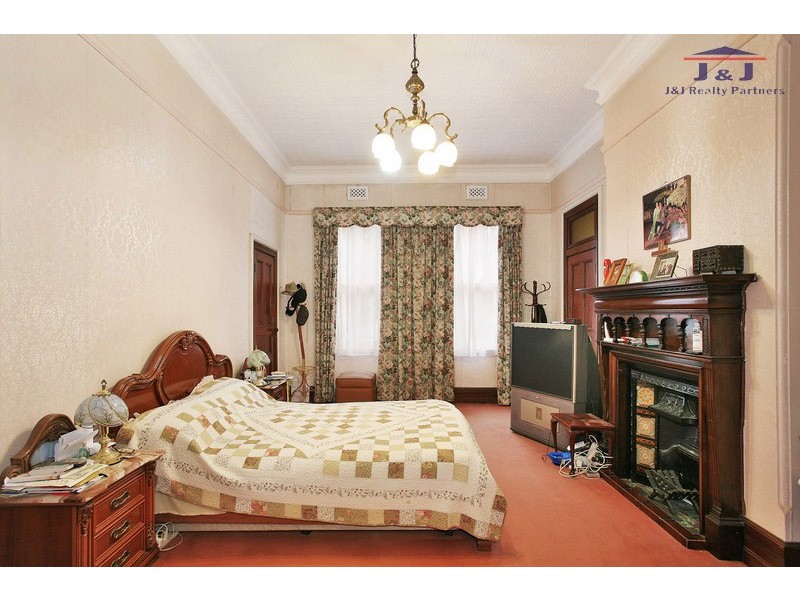 7 Jersey Rd, Strathfield NSW 2135