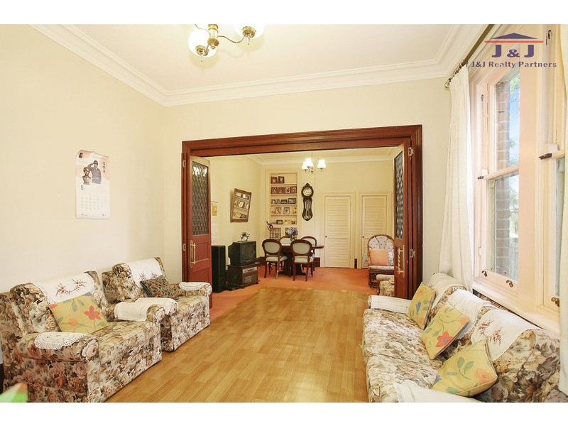 7 Jersey Rd, Strathfield NSW 2135