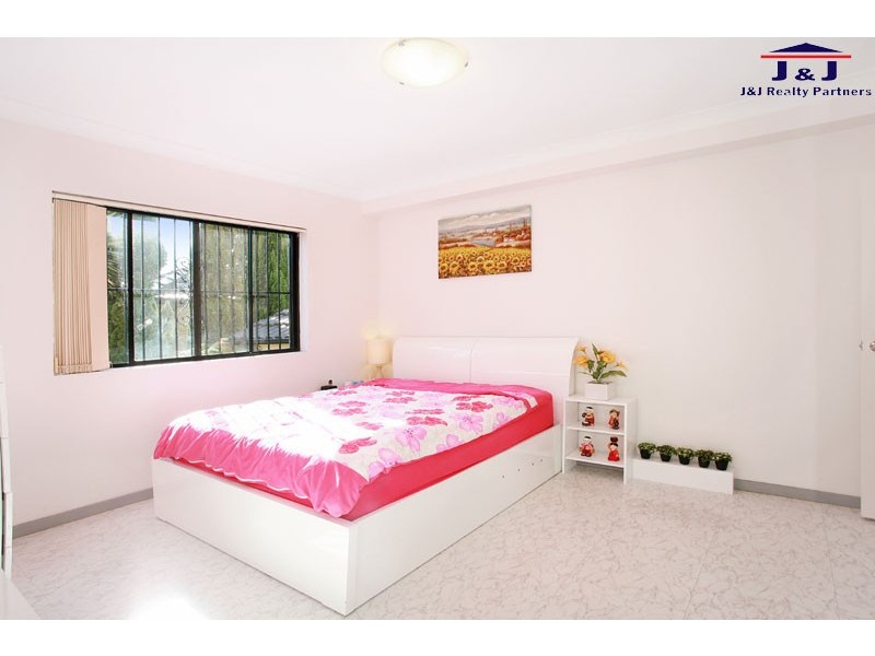 4/37 Browning St, Campsie NSW 2194