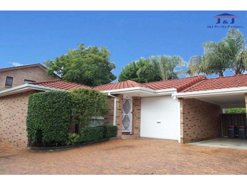 1/100 Kissing Point Rd, Dundas NSW 2117