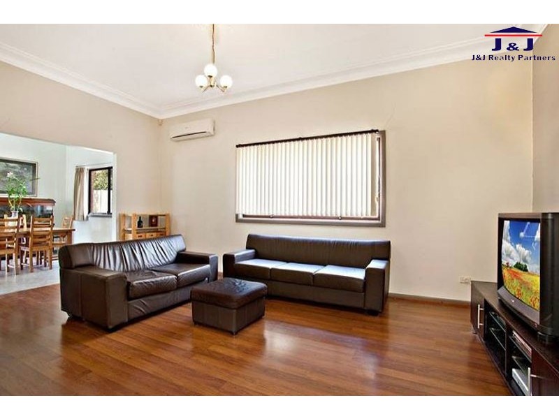 12 Cross St, Strathfield NSW 2135
