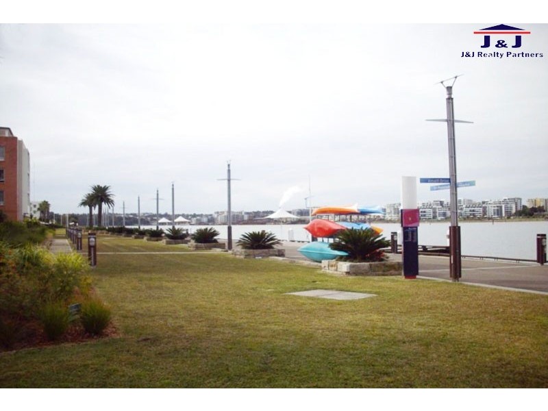 12 Amalfi Dr, Wentworth Point NSW 2127