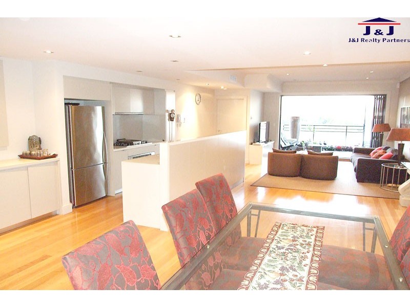 26/2 Bay Dr, Meadowbank NSW 2114