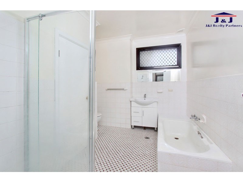 1/10 Greens Ave, Oatlands NSW 2117