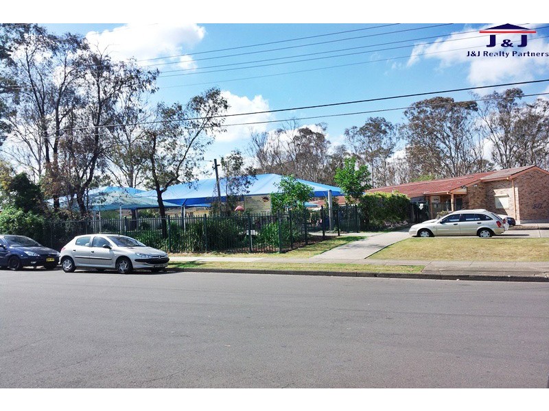 9/2 Literature Pl, Blackett NSW 2770