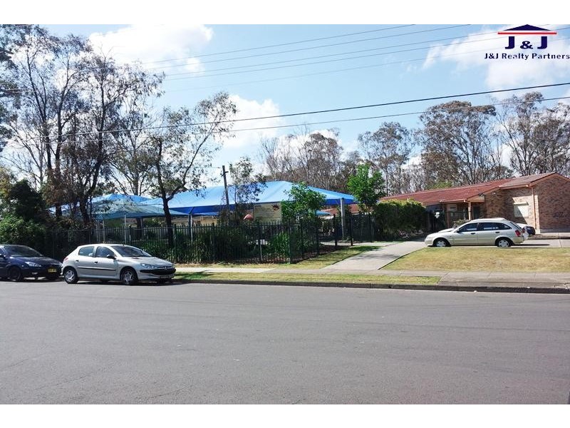 6/2 Literature Pl, Blackett NSW 2770