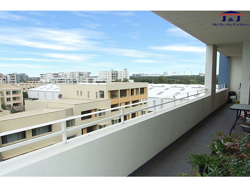 606/37 Amalfi Dr, Wentworth Point NSW 2127