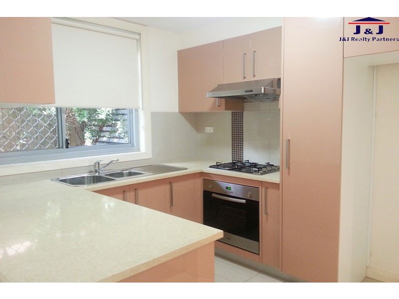 2/13 Oxford St, Burwood NSW 2134